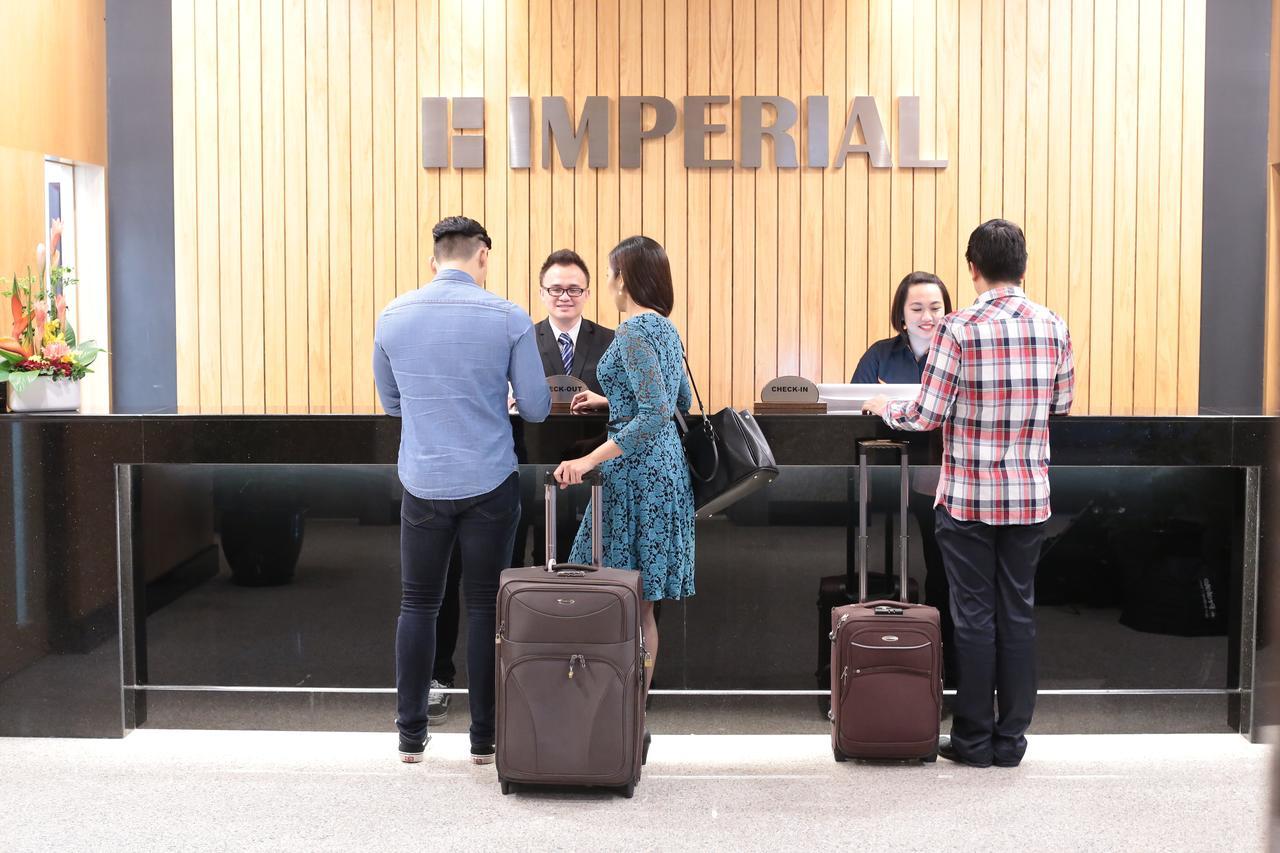 Imperial Riverbank Hotel Kuching Exterior foto